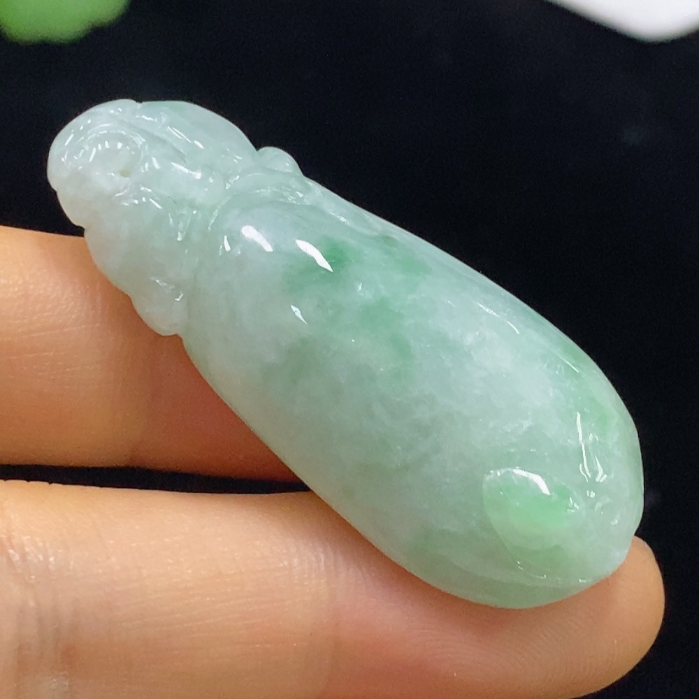 F34025566 Jadeite Lucky Bean Pendant Total Weight Approx. 15.73g