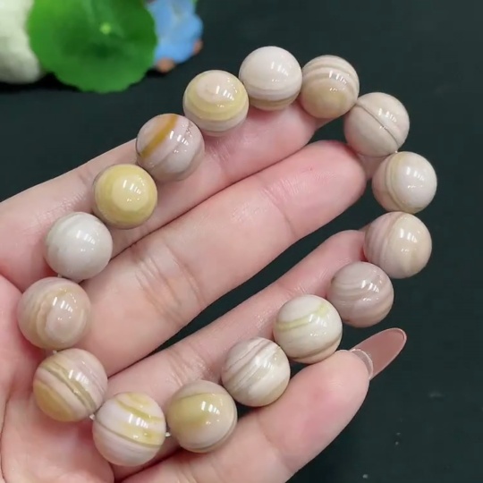 H35101175 Alashan Agate Bracelet, Approx. 12.3 mm, Containing Other Mineral Components, Total Weight Approx. 41.4g