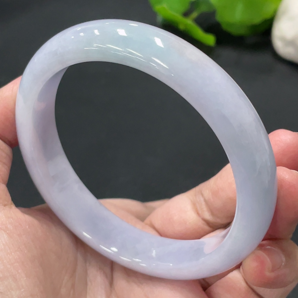 F33909135 Jadeite Round Bangle, Total Weight about 67g, Size 62.8