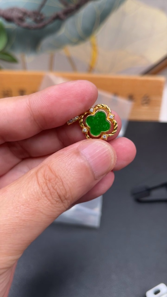 F32756349 Jadeite Inlaid Pendant Non-Gold Inlaid Total Weight Approximately 1.7g