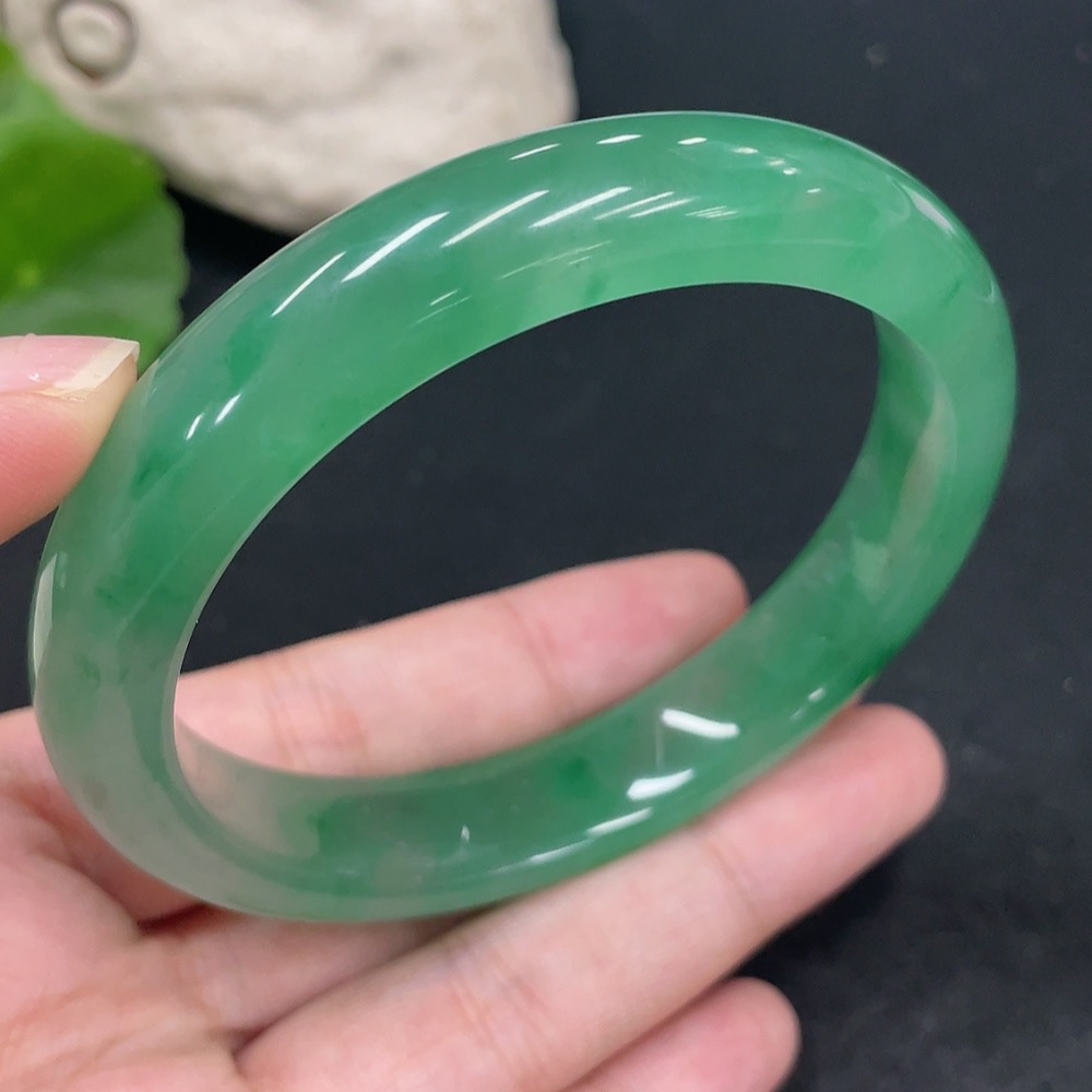 H31616356 African Emerald (Dulong Jade)