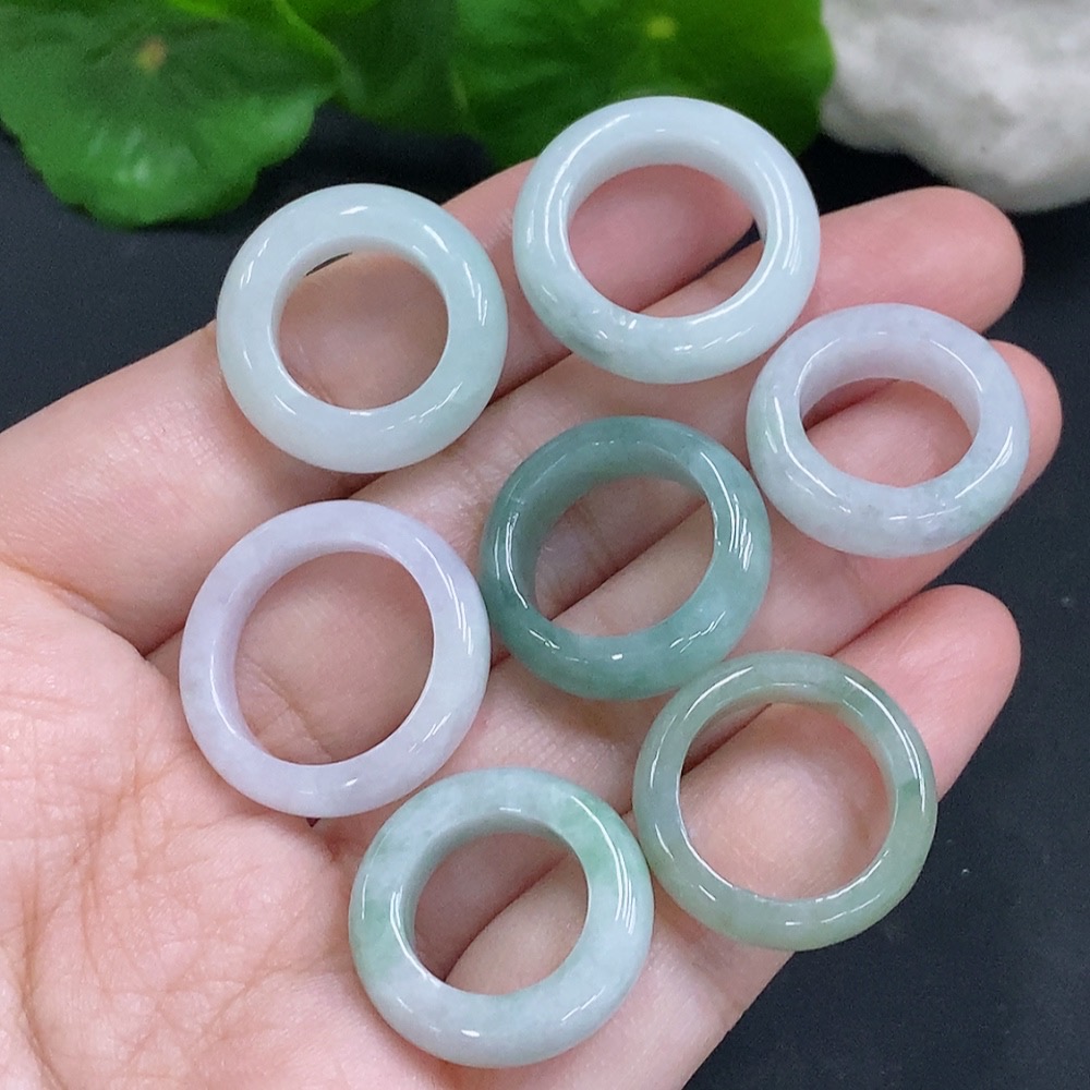 F34962126 Jadeite Pendants Sell as a Lot