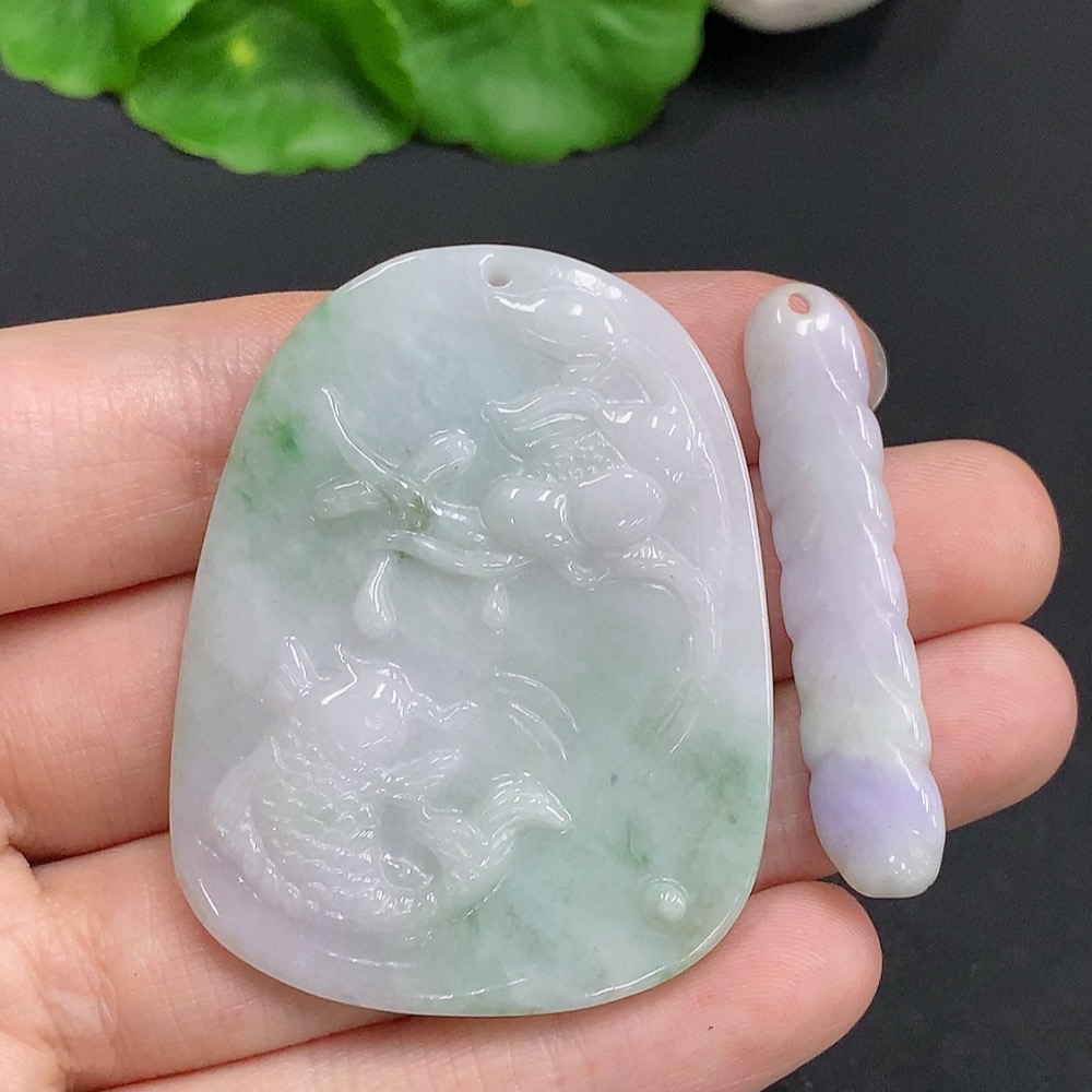 F29419363 JadeitePendant