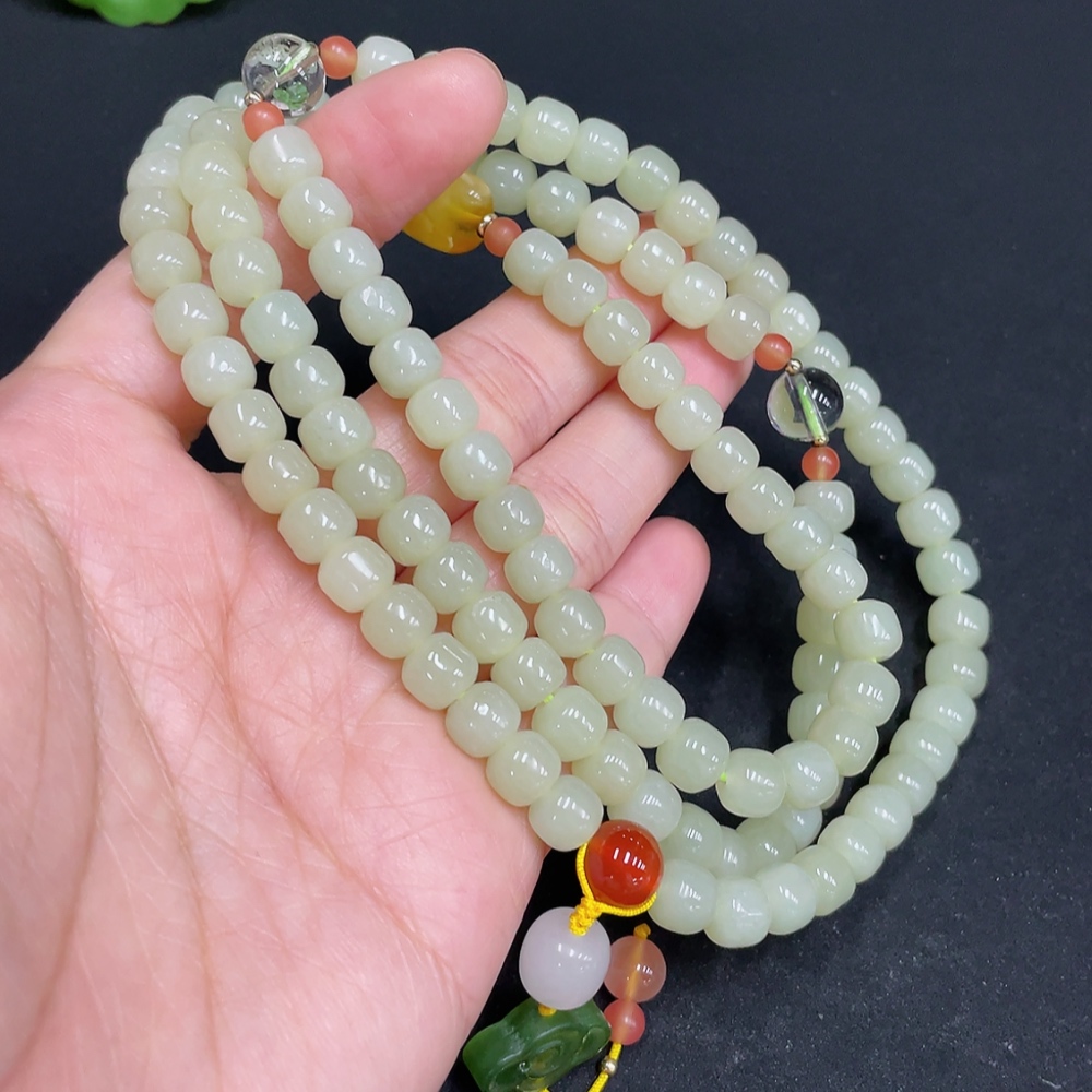 H34052799 Hetian Jade Bead Necklace, approx. 6.5mm, total weight about 61.8g, with crystal, amber, and Nanhong accessories, other accessories not Hetian Jade