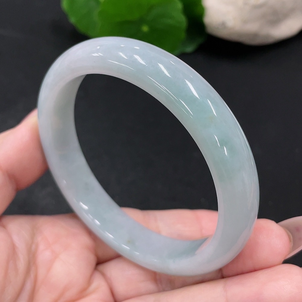 F34068142 Jadeite Round Bangle Size 56.7 Total Weight Approx.50g