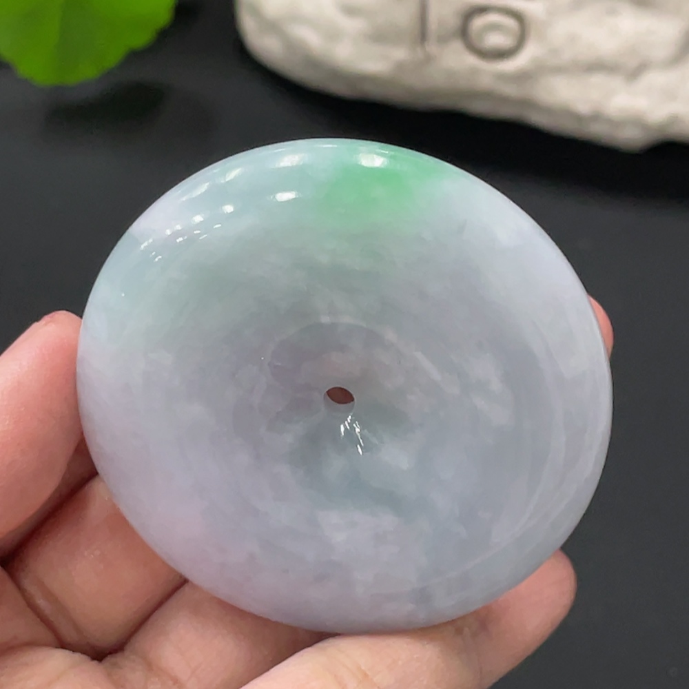 F33874347 JadeitePeace Pendant