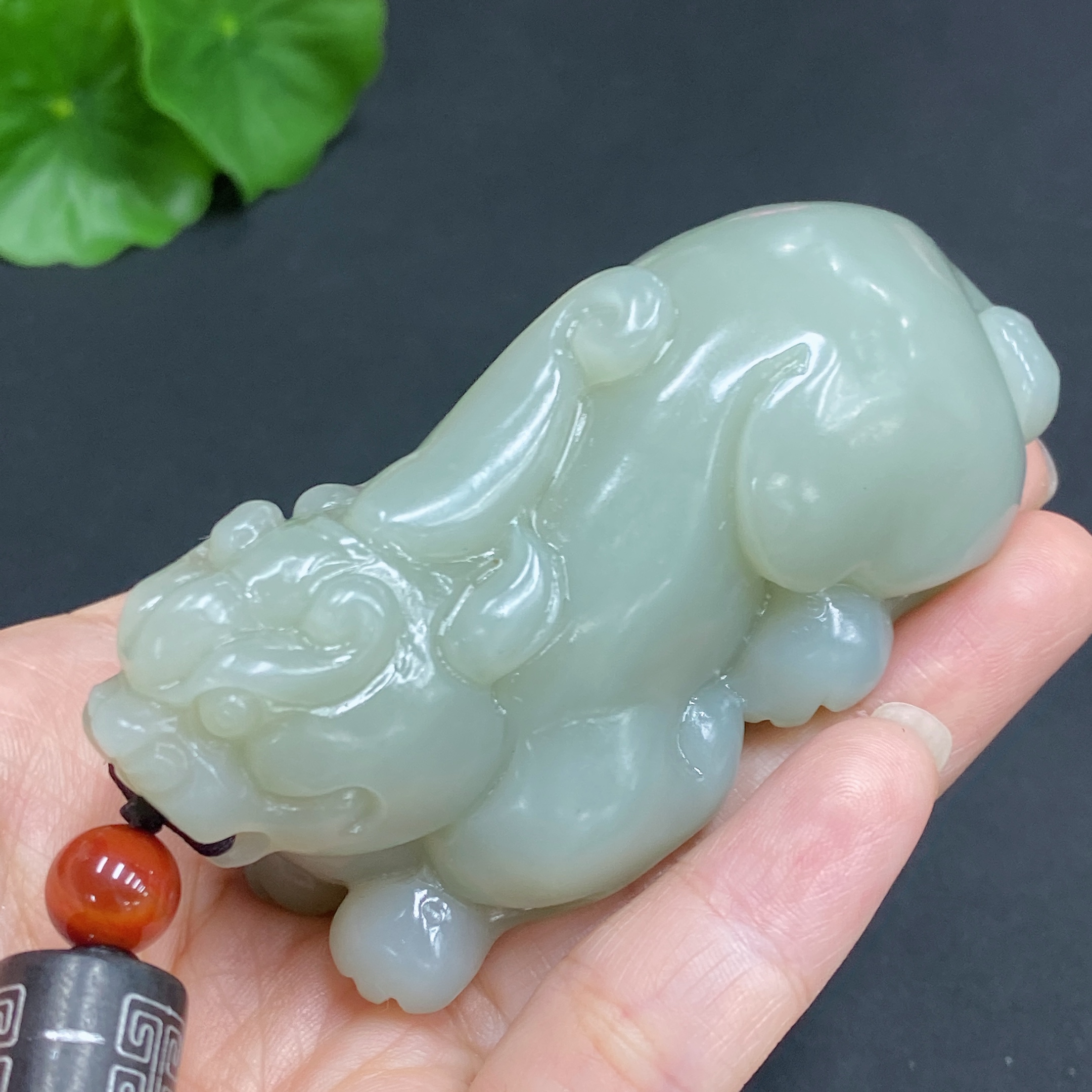 H22526449 Hetian Jade Handheld Carving Pi Xiu Total Weight (with rope) 137.4g