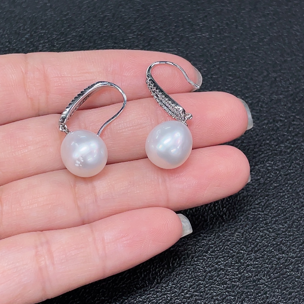 C35092010 Seawater Pearl Earrings Non-Gold Total Weight Approx. 5.42g Size 10.3mm