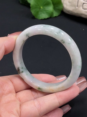 F27148501 Emerald round bracelet