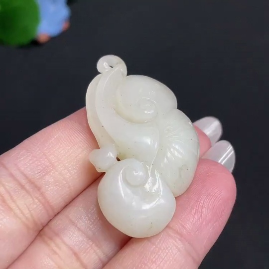 H27081770 Hetian Jade Pendant   Ruyi   Total Weight: Approx. 14.4g