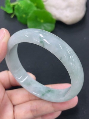 F46566220 翡翠正圈手镯 圈口54 货品总重约42.94克