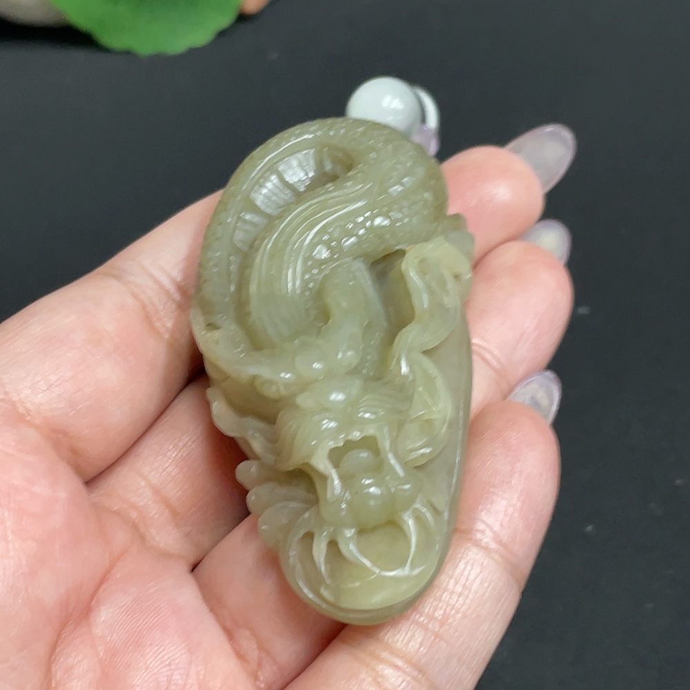 H33931748 Hetian Jade Handheld Carving - Dragon