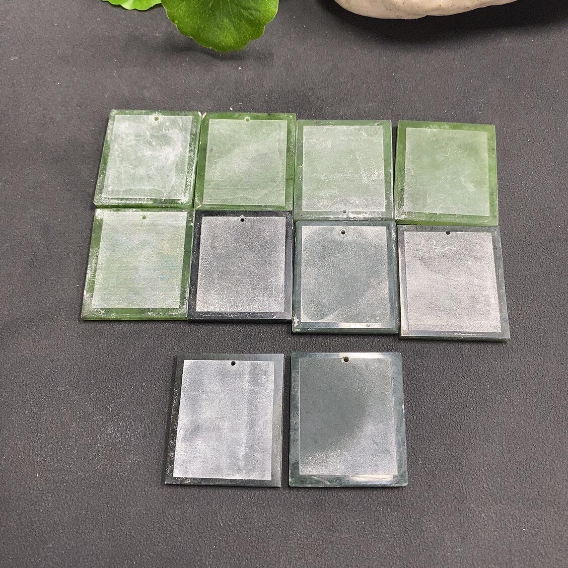 H0824225 Hetian Jade Pendants, Sold in One Lot, Some with Cracks, Total Weight 108g