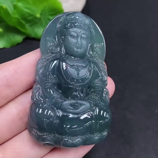 F34968171 Jadeite Guanyin Pendant Total Weight Approximately 53.3 Grams