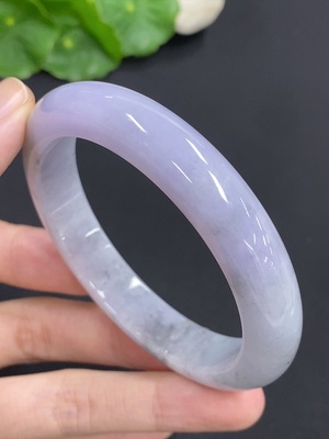F46602467 翡翠正圈手镯 圈口57.3mm 货品总约重55.45g
