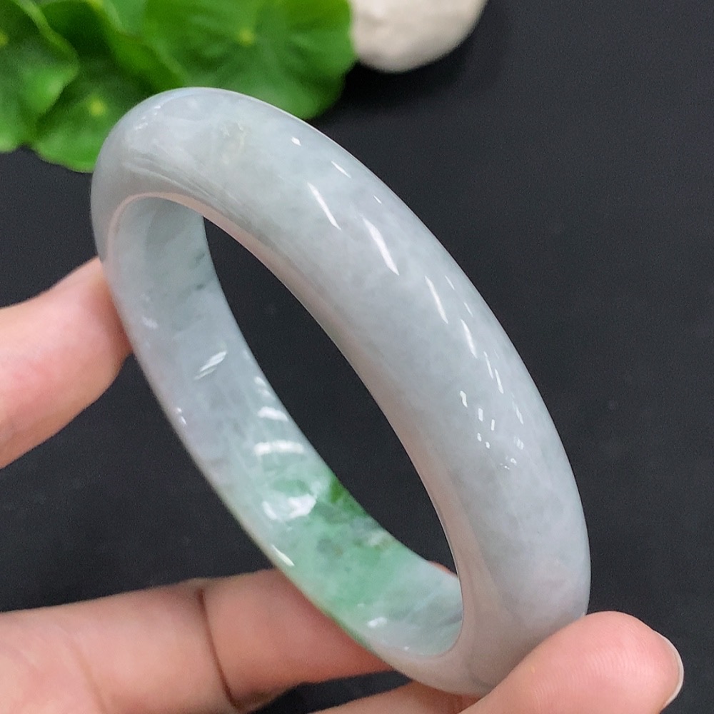 F30458487 Jadeite Round Bangle, Total Weight Approx. 61.3g, Size 57, Containing Other Minerals