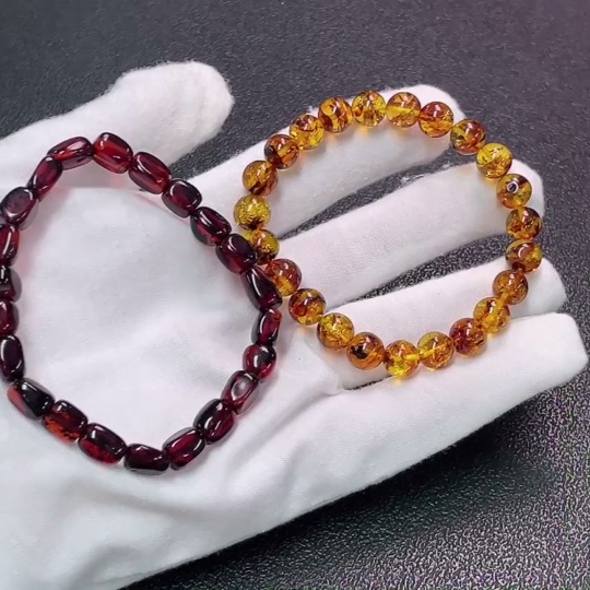 C34006984 Amber Beeswax Bracelet Total Weight Approx. 13.49g Sell as a Lot
