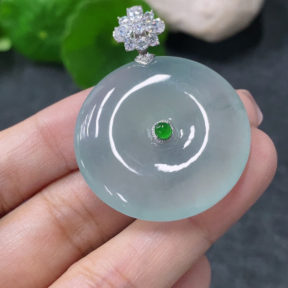F34010274 Jadeite Pendant Peace Ring No Inscription Surface Gold Content Au75% Non-Diamond Total Weight Approx.11.87g