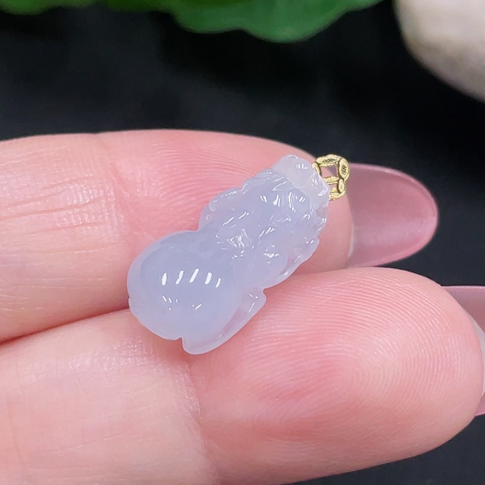 F34982765 Jadeite Pi Xiu Pendant 18K Gold Total Weight About 1.6g