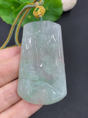 F41933796 翡翠山水观音挂件 货品总重量约27.1克（含绳重）