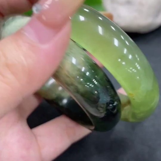 H32797602 Xiuyu (Serpentine Jade)