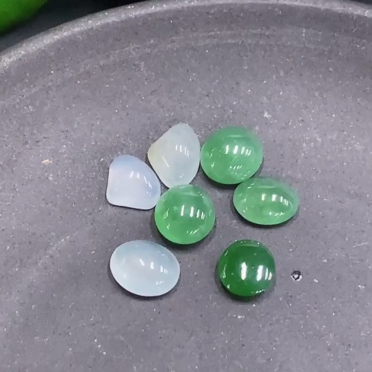 F27058156 Jadeite Inlaid Pieces Sell as a Lot