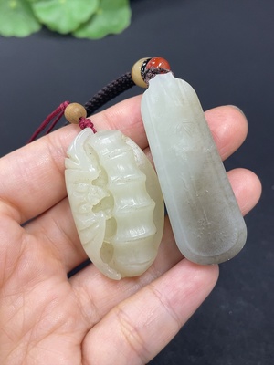 H41871804 和田玉挂件    竹节   货品总重约（含绳）39g    配珠非和田玉
