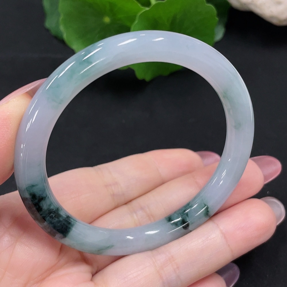 F34982369 Jadeite Round Bangle Size 53 Total Weight Approx. 29.8g (With Breakage/Damage) (Containing Other Mineral Components)