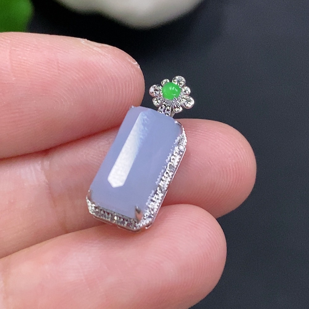F33933563 Jadeite Inlaid Pendant 18k Gold Total Weight Approx. 2g