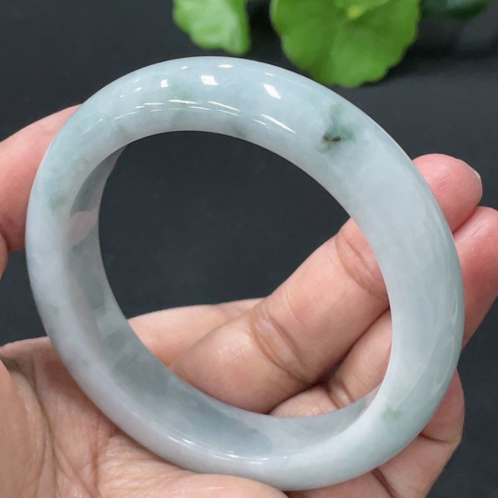 F29386960 Jadeite Circular Bracelet