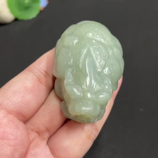 H34956902 Hetian Jade Handheld Piece, Dragon Turtle, Total Weight Approx. 107.8g