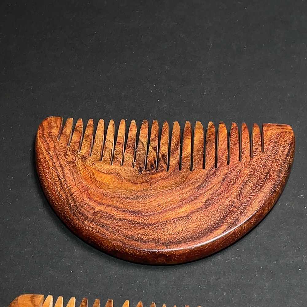 W33934333 Huanghuali Comb Sell as a Lot