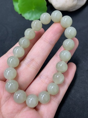 H41904414 和田玉手串 卡9.7mm左右 货品总重约29g