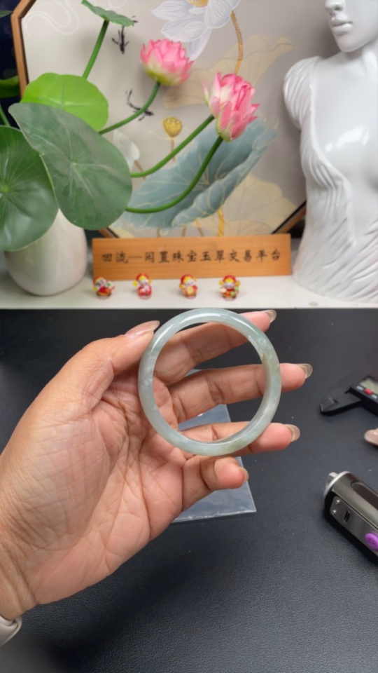 F29364969 Jadeite Round Bracelet Size 56.9 Total Weight Approx. 41.8g