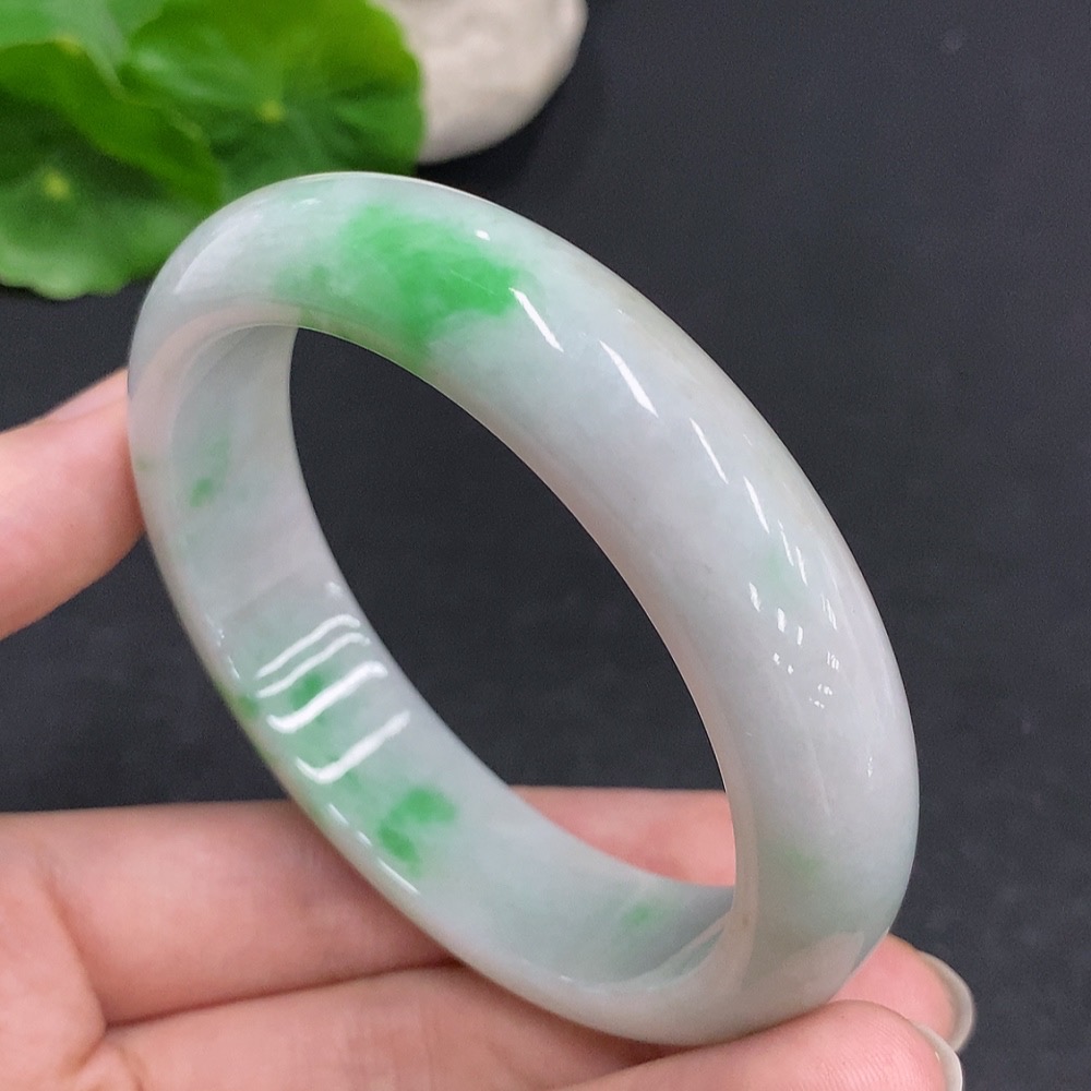 F33941902 Jadeite Round Bangle Total Weight About 70g Size 58