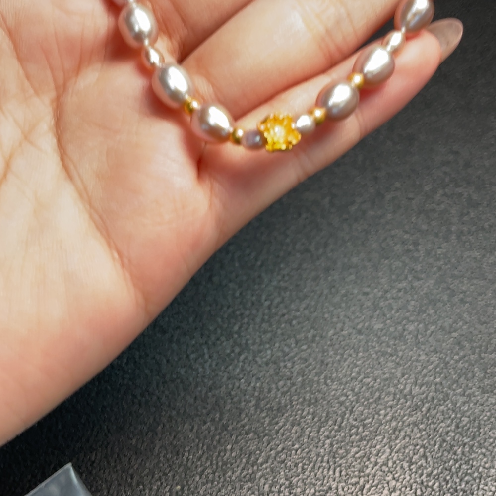 C34992502 Pearl Bracelet 4 Round Beads + Main Body No Stamp, Surface Gold Content Au99% Rest Non-Gold Total Weight Approx. 8.17g Size 3.1-6.4mm