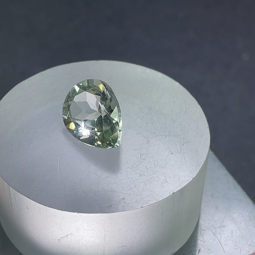 C28186068 Crystal Rough Stone Total Weight Approx. 6.93ct