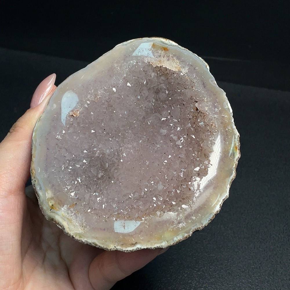C32712734 Crystal Ornament, Base Not Natural, Total Weight Approx. 288.12g