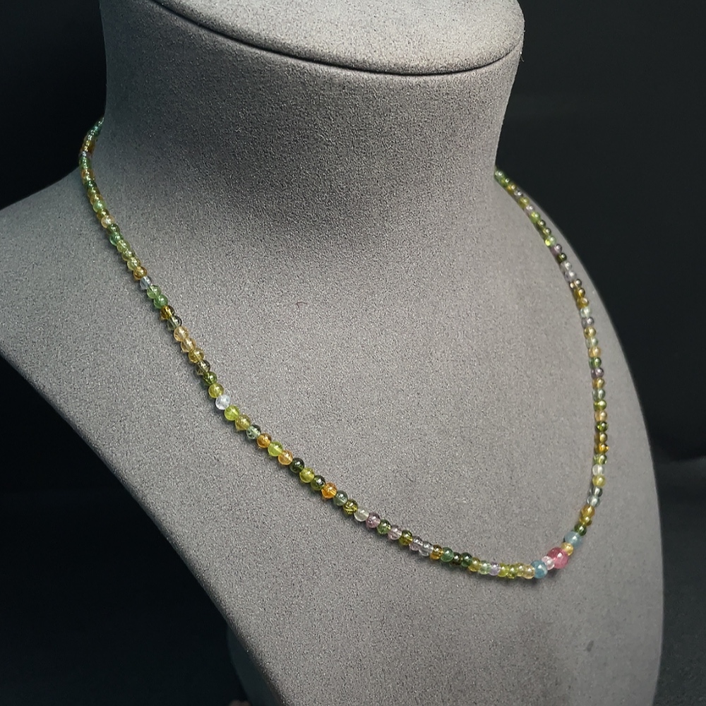 C32744743 Tourmaline bead necklace with other mineral components, visible organic matter, total weight approx. 8.50g, size 3-5.2mm, non-gold