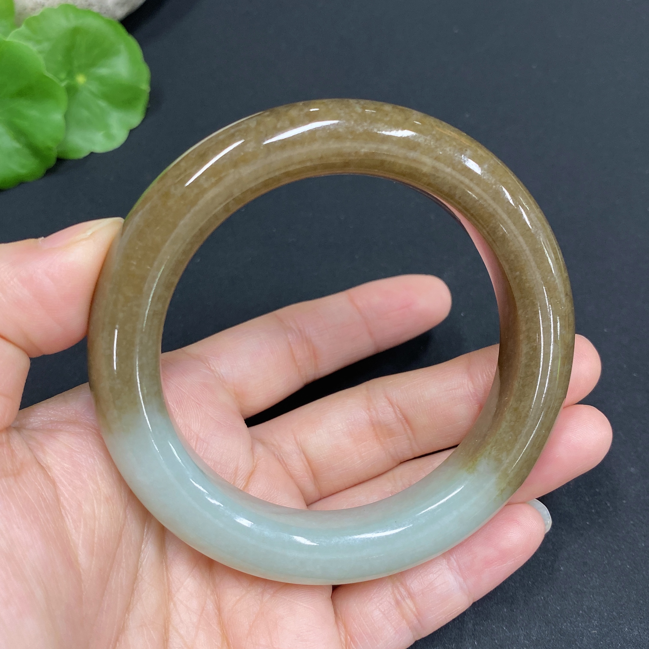 H33860007 Hetian Jade Round Bracelet Size 56.8 Total Weight Approx. 71.8g