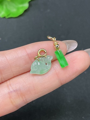 F35105347 Jadeite Inlaid Pendant Non-Gold