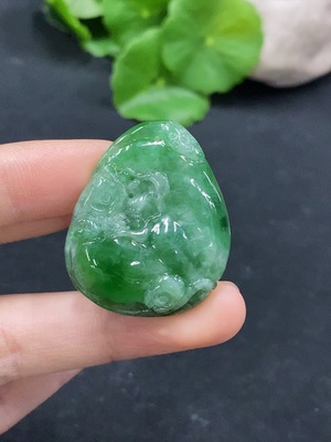 F31605069 Jadeite Fish Pendant Symbolizing Abundance Year After Year, Total Weight Approx. 13.17g