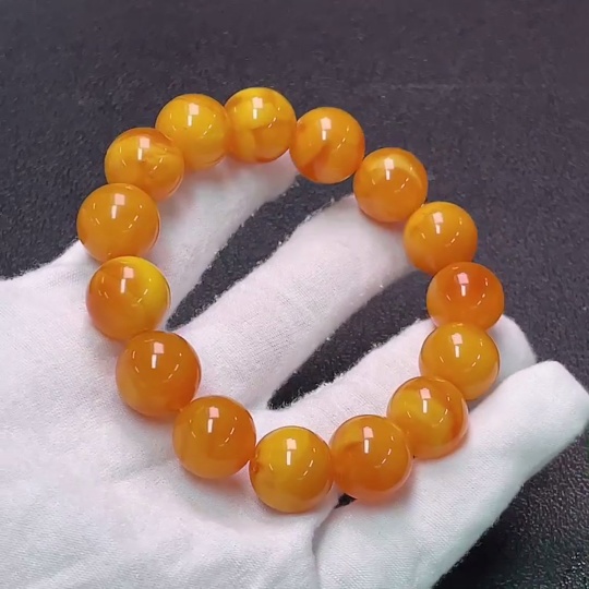 C34950790 Amber Beeswax Bracelet Color Origin Undetermined Total Weight Approx. 25.7g Size About 13.9mm