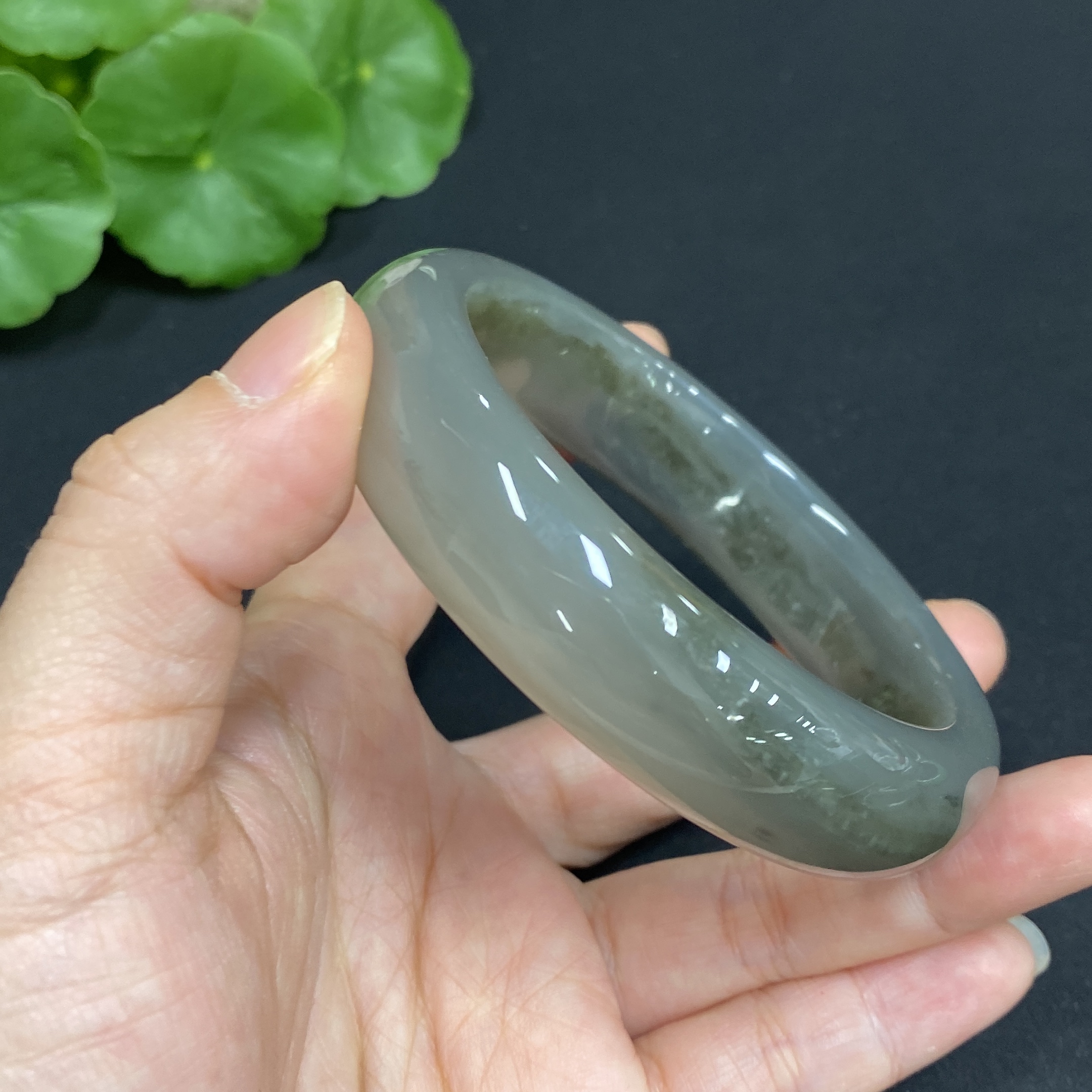 H34987079 Hetian Jade Round Bracelet Size 57.8 Total Weight Approx. 67.9g