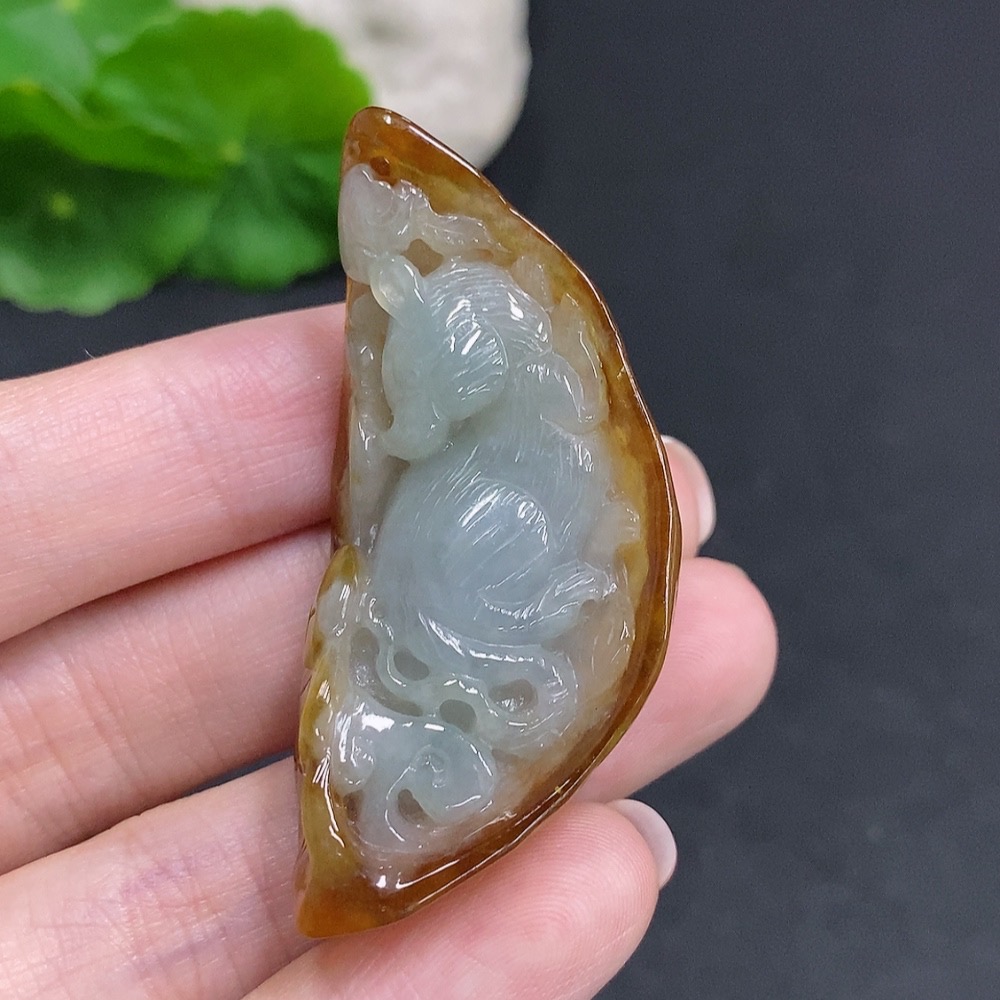 F34035019 Jadeite Pendant Total Weight Approx. 26.3g Yellow Color Origin Undetermined