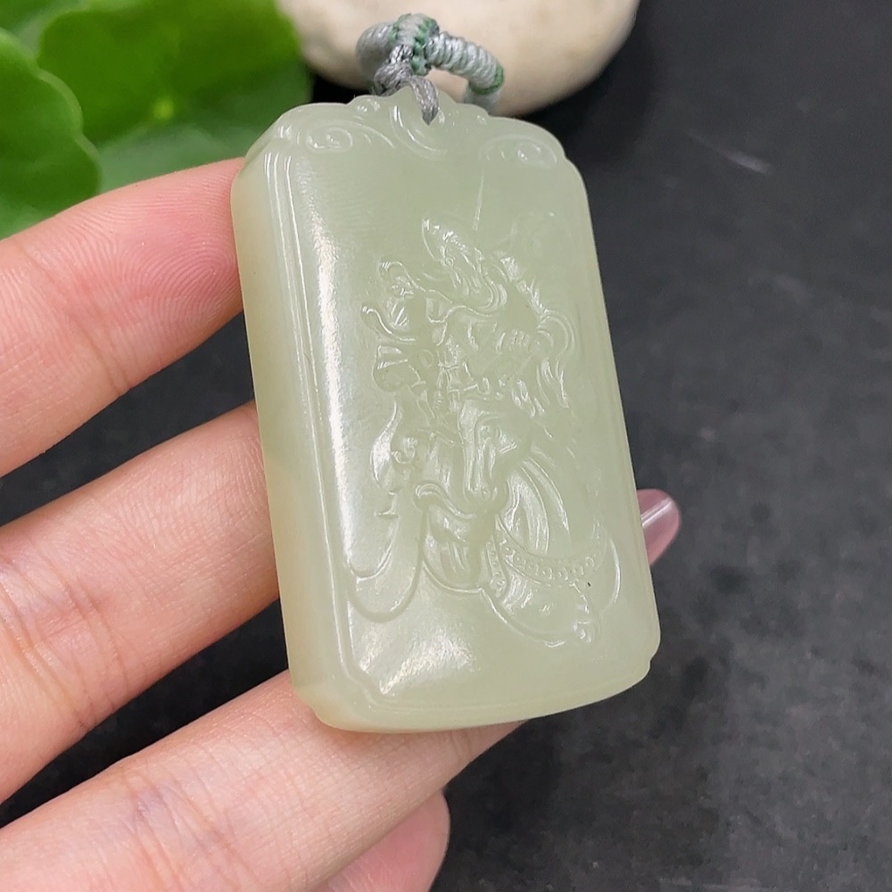 H33885119 Hetian Jade Pendant Guan Gong