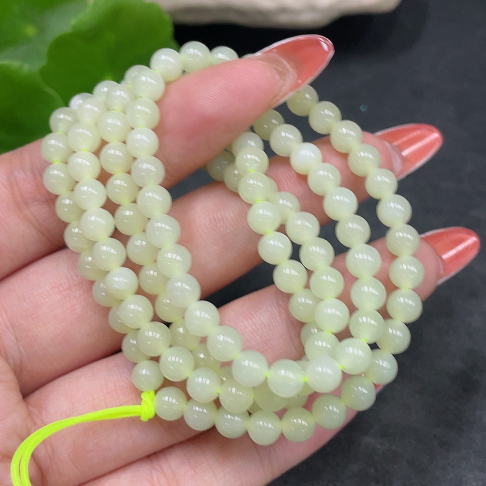H34016224 Hetian Jade Bead Necklace Approx. 4.8mm Total Weight Approx. 22.5g