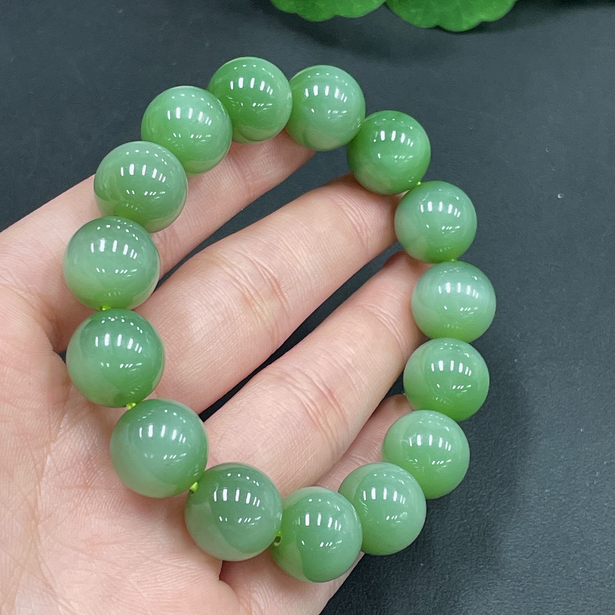 H24756691 Hetian Jade Bracelet    Approx. 12.8mm    Total Weight Approx. 51.3g