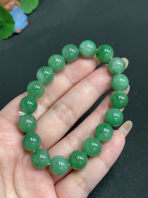 H32804712 African Emerald (Dulong Jade)