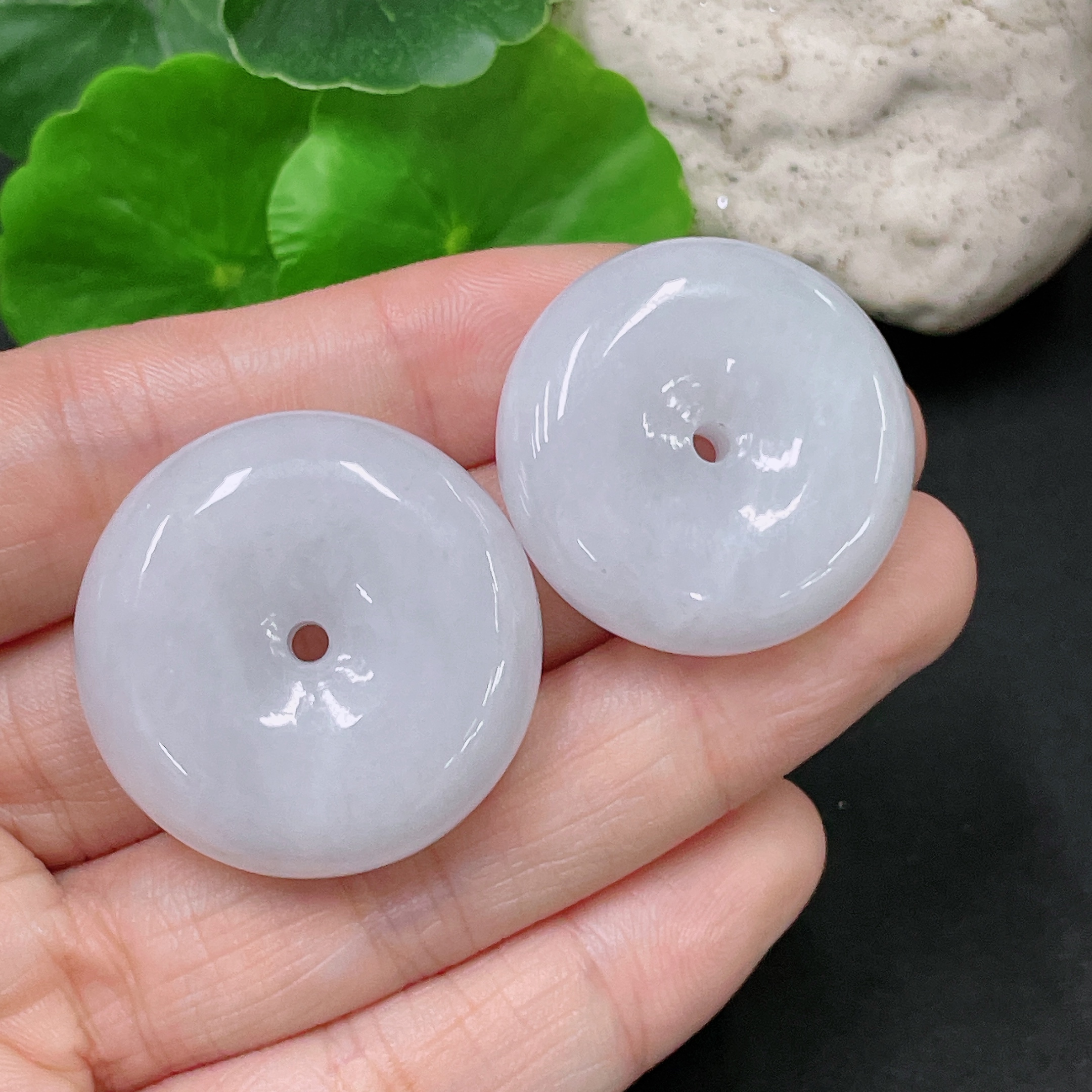 F33893164 Jadeite Pendant Sell as a Lot